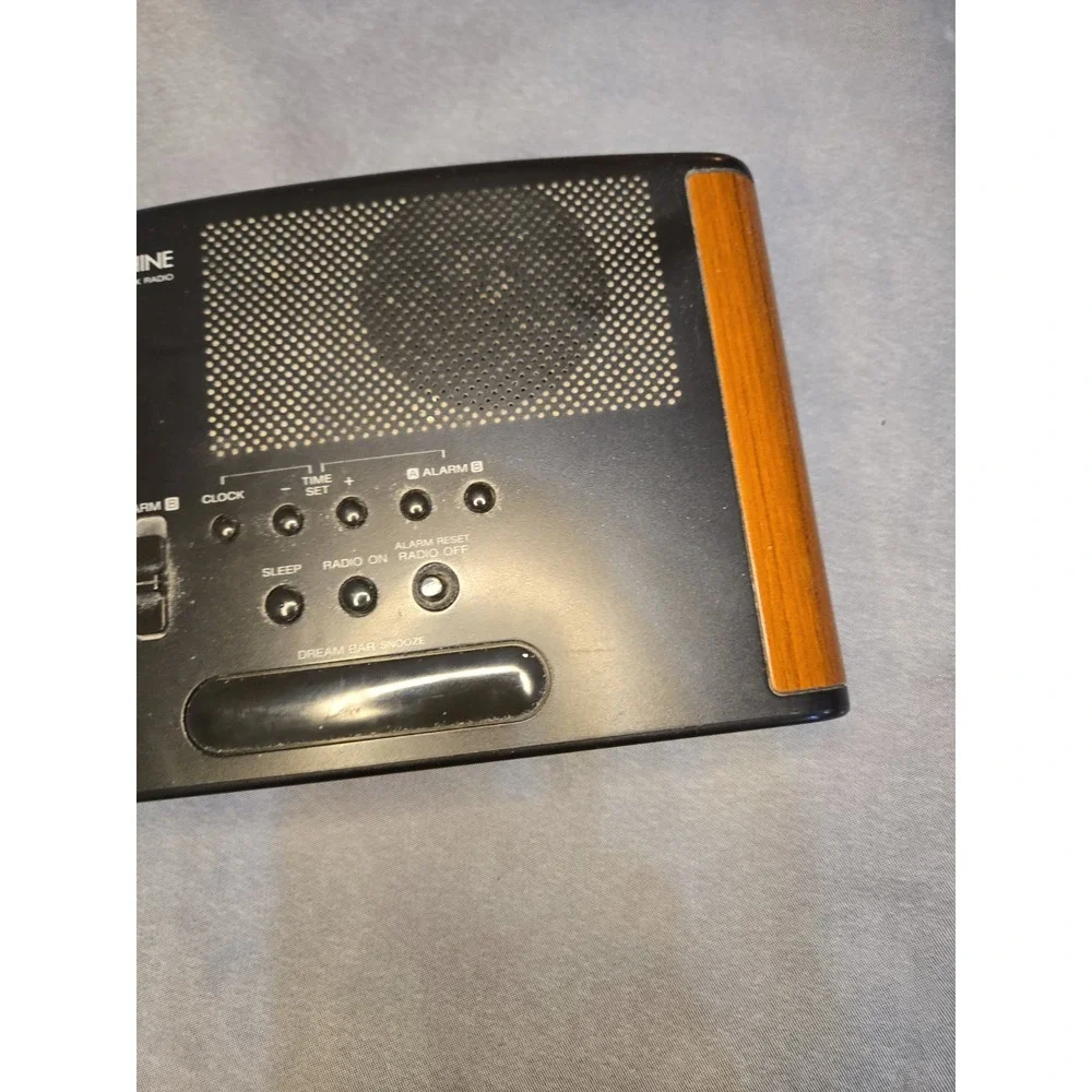 Sony Dream Machine ICF-C420 Digital Clock Radio Black Woodgrain AM/FM Dual Alarm
